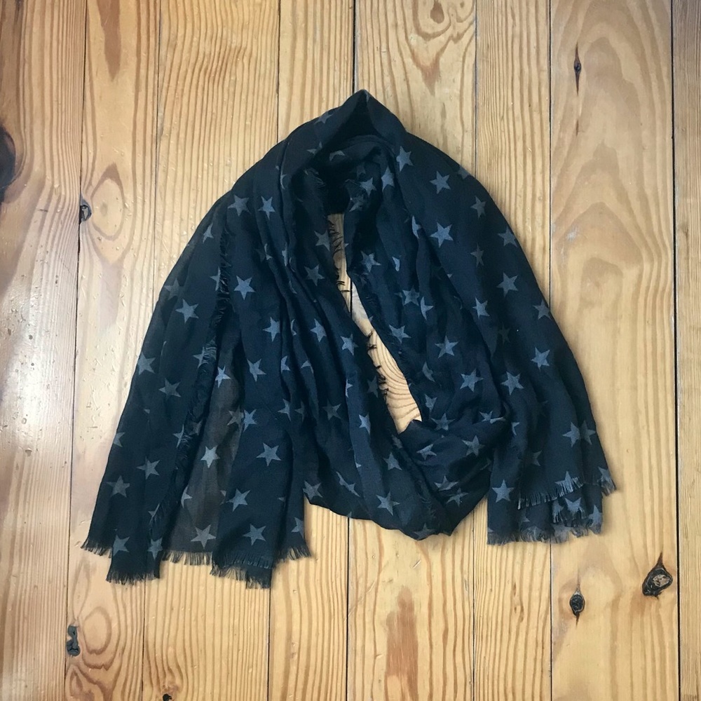 Black Starred Scarf
